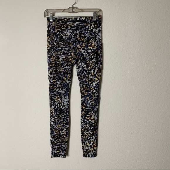 Lululemon womens black speed up tight 28” full on luxtreme metropolis glow multi - Picture 5 of 9